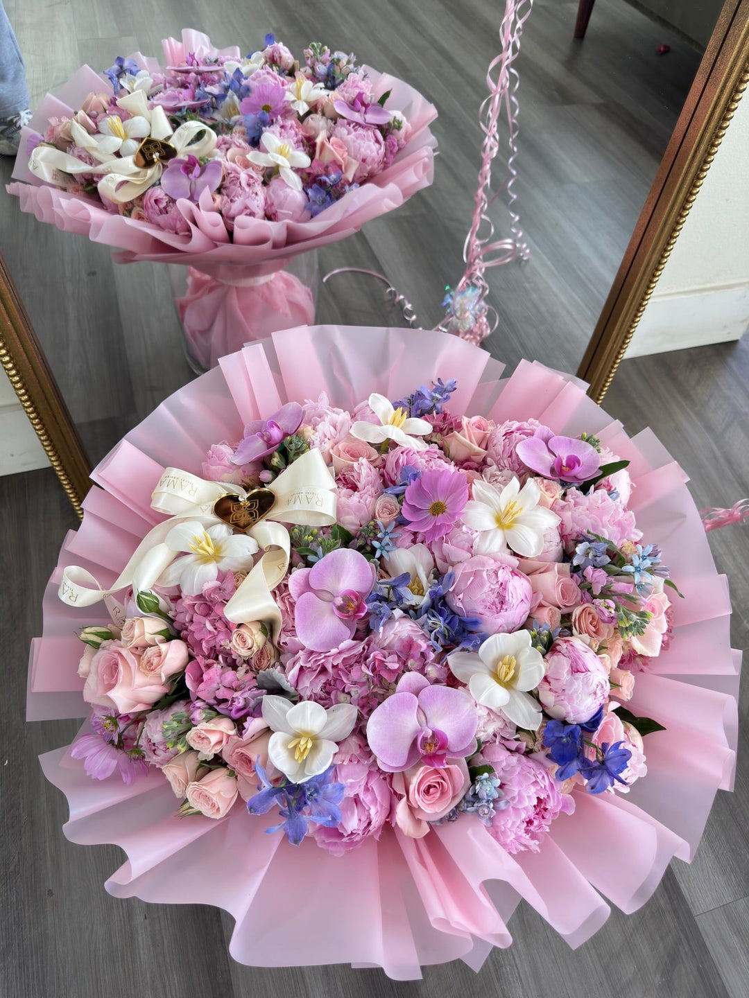 Signature & Seasonal Bouquets