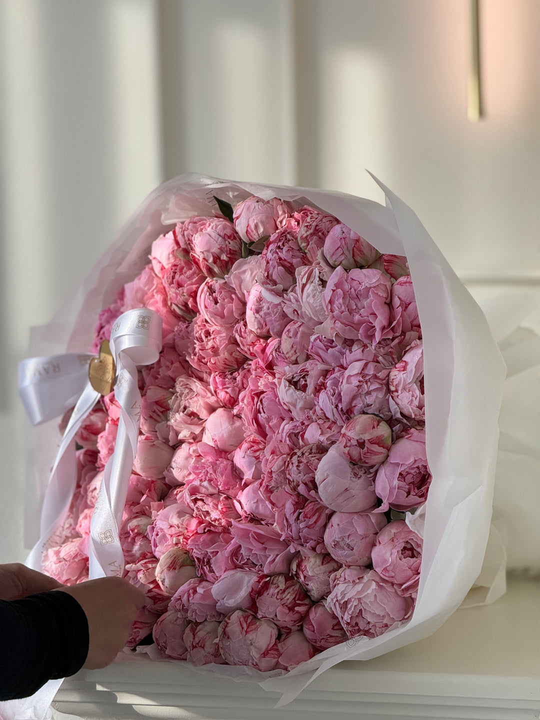 100 Pink Peonies Bouquet – Pink Wrapping
