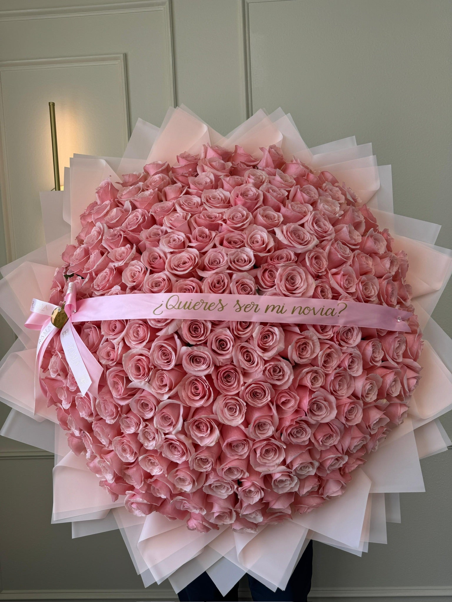 150 Pink Roses Bouquet with Custom Banner – Pink Wrap | Rama Floral Design