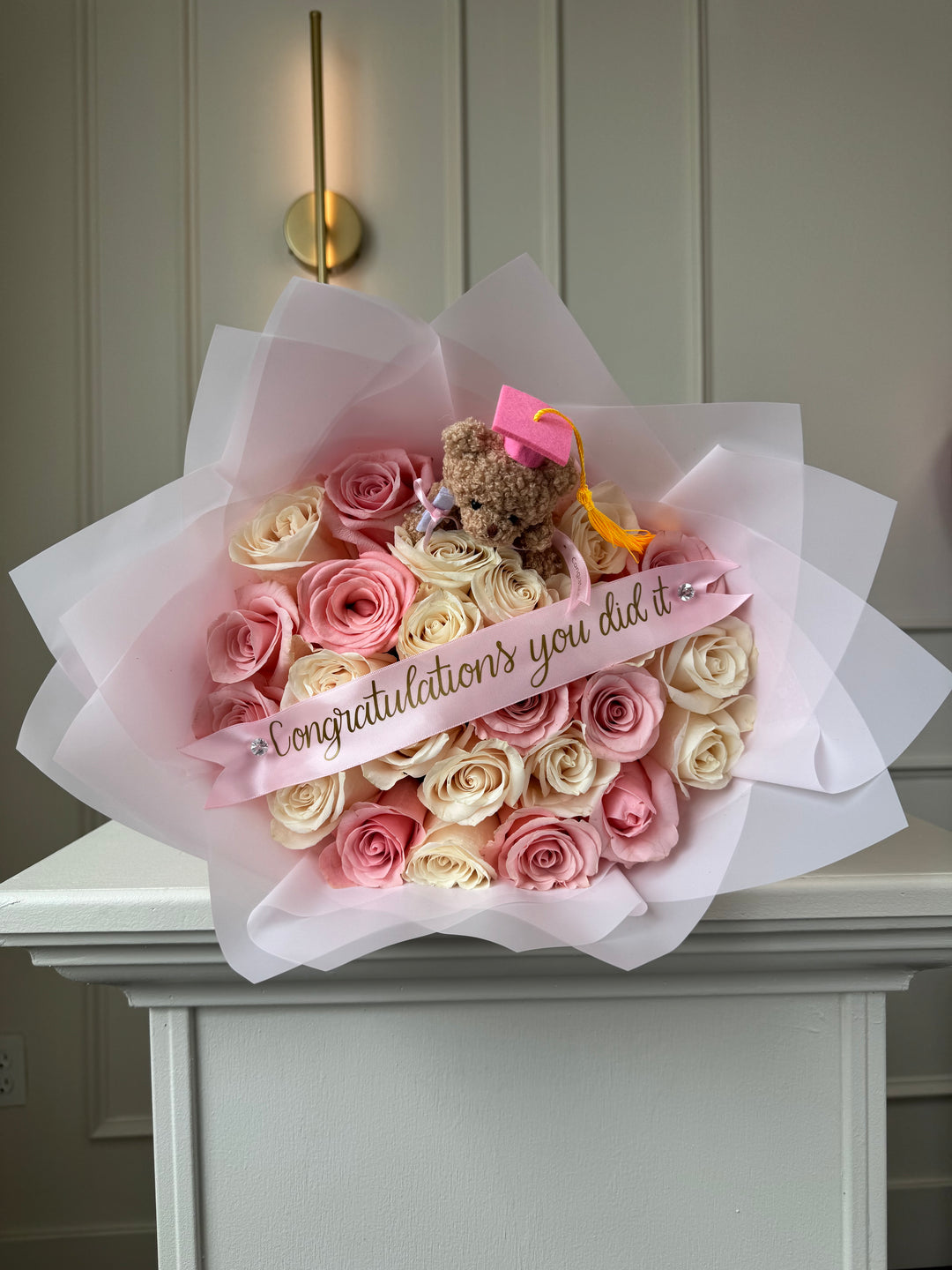 25 Mixed Pink & White Roses Graduation