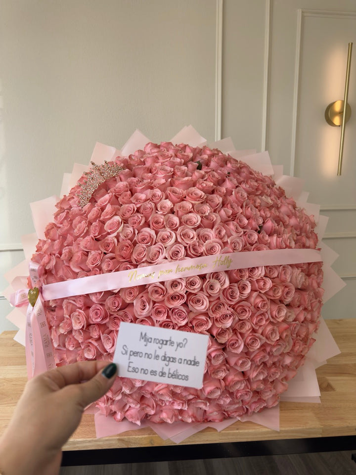 450 Red Roses Grand Bouquet with Crown & Custom Banner